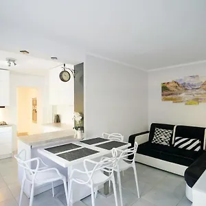 Apartament Every Sky Konstytucji 3 Maja 66/1