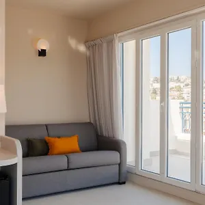 Hotel Yelo Promenade Powered By Sonder