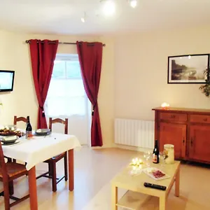 les-gites-de-la-fontaine.hotels-rhonealpes.com/